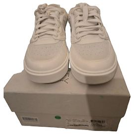 Stella Mc Cartney Stella McCartney Sneakers in pelle bianca Vegan