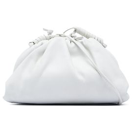 Bottega Veneta Mini Pouch Crossbody in agnello bianco