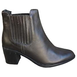Fabio Rusconi Botas de cano curto em couro marrom - Autre Marque