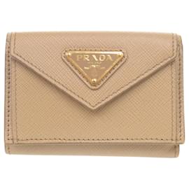 Prada Dreieck-Logo Saffiano Leder Tri-fold Wallet