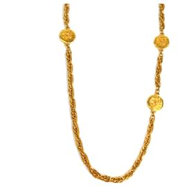 Collana Chanel in oro con logo Coco
