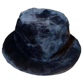 Moschino Cheap and Chic Kunstpelz Fedora Hut
