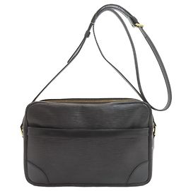 Louis Vuitton M52302 Trocadero 27 Schultertasche