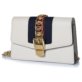 Gucci, borsa Sylvie mini chain in bianco