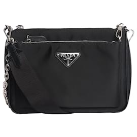 Prada Borsa a tracolla in nylon nero