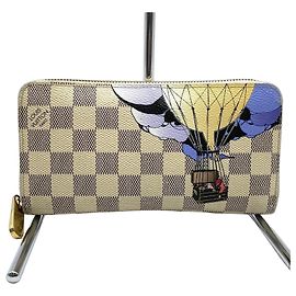 Louis Vuitton Illustré Zippy Wallet