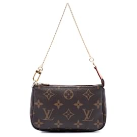 Louis Vuitton Marrone Monogram Mini Pochette Accessoires