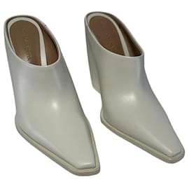 Bottega Veneta Mules Tex Pump em couro branco