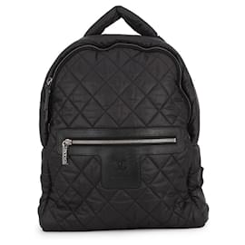 Mochila Chanel Coco Cocoon acolchoada