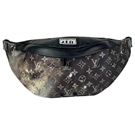 Borsa a tracolla Louis Vuitton Monogram Galaxy Discovery da uomo