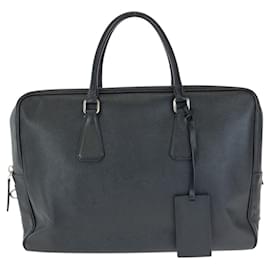 Valigetta in pelle con placca logo Prada