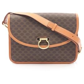 Céline Borsa a tracolla Celine Magadam