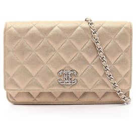 Borsa a Spalla Chanel Matelassé in Pelle Oro