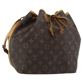 LOUIS VUITTON Bolsa de Ombro Monogram Petit Noe M42226 LV Auth 188092