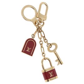 LOUIS VUITTON Porte Cles Kaduna Gold Tone Red M60074 LV Auth 191539M