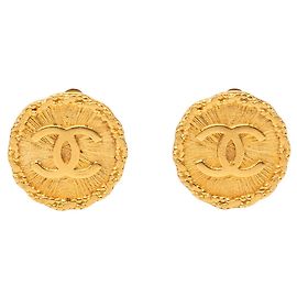 Chanel Gold CC Gold Plated Round Clip On Earrings