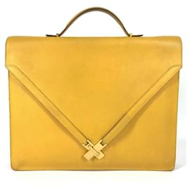 Hermès Hermes Vintage Kelly Tasche aus gelbem Courchevel Leder