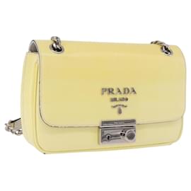 Bolso de Hombro con Cadena PRADA de Cuero Safiano Amarillo Plata Auth 190027A - Prada