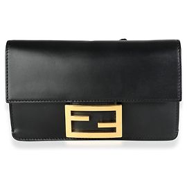 Mini borsa baguette piatta in pelle di vitello nera Fendi con tracolla