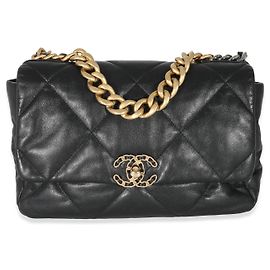 Bolsa Chanel 19 Flap de pele de cordeiro brilhante preta grande