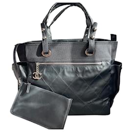 Borsa Tote Chanel Paris Biarritz in pelle trapuntata nera e tessuto