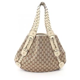 Gucci Schultertasche aus GG Canvas und Leder