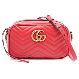 Borsa a tracolla Gucci GG Marmont in pelle rossa