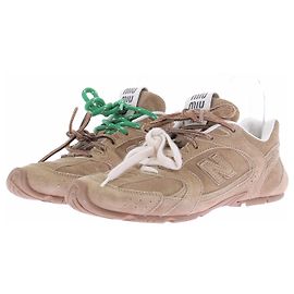 New Balance x Miu Miu Sneaker Camel Wildleder 39