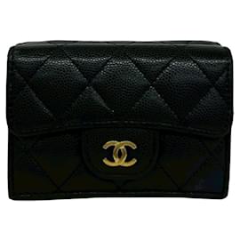 Cartera tríptico Matelassé Coco Mark de Chanel