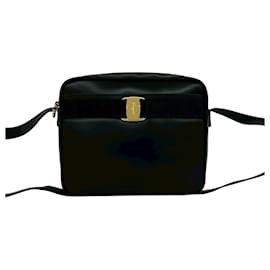 Borsa a tracolla e pochette in pelle Salvatore Ferragamo Vara Ribbon Hardware