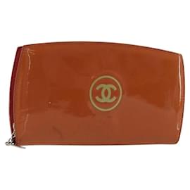 Cartera larga con cremallera y logotipo CC Chanel en charol
