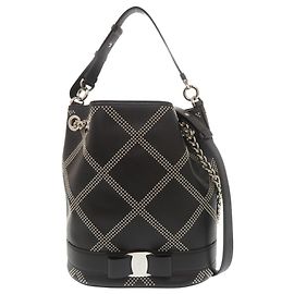 Borsa a secchiello Salvatore Ferragamo Vara Ribbon Studded
