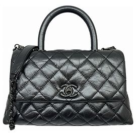 Borsa a tracolla Chanel Matelassé XS in pelle di vitello invecchiata