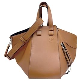Borsa a tracolla Loewe Hammock Small in pelle di vitello marrone