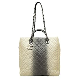 Chanel Coco Mark Medium Tote Schultertasche
