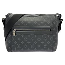 Borsa a tracolla Louis Vuitton Monogram Eclipse Odyssée Messenger PM M44223