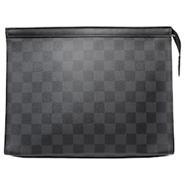Louis Vuitton Pochette Voyage MM in Damier Graphite nero