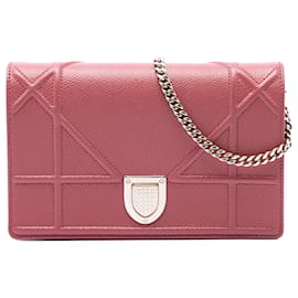Diorama Wallet on Chain aus rotem genarbtem Kalbsleder Dior