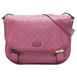 Borsa a tracolla Gucci rosa con stampa GG