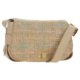 CHANEL 2.55 Schultertasche Tweed Beige Gold CC Auth 189821SAM
