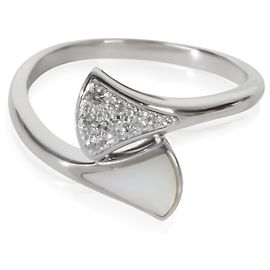 Bulgari Anello BVLGARI Diva's Dream in oro bianco, madreperla e diamanti