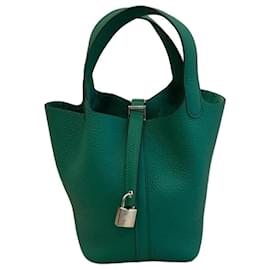 Hermès Picotin Lock 18 in pelle Taurillon Clémence Verde Vertigo