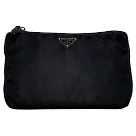 Pochette in nylon nero Prada