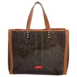 Bolso Tote Valentino de vinilo marrón con tachuelas