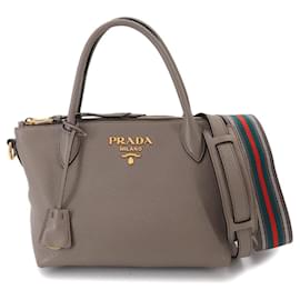 Borsa a mano in pelle grigia Prada