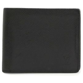 Louis Vuitton Taiga Portefeuille Marco NM Bi-fold Wallet