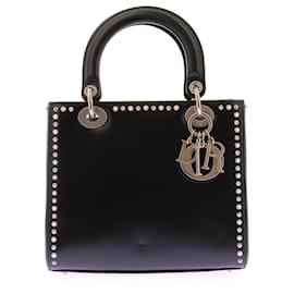 Borsa " Lady dior" in pelle liscia nera con borchie
