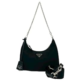 Borsa a tracolla Prada Re-Edition con logo Triangle
