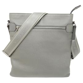 Borsa a tracolla Louis Vuitton Taiga Sasha da uomo
