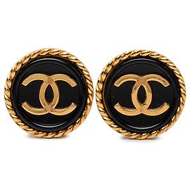 Orecchini a clip Chanel Gold CC placcati in oro ed smalto